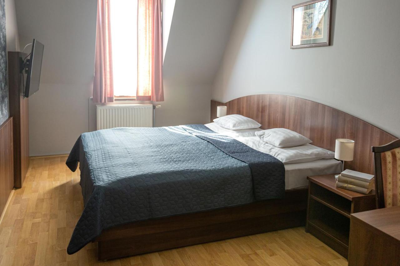 Tercia Hubertus Panzio Bed & Breakfast 2*